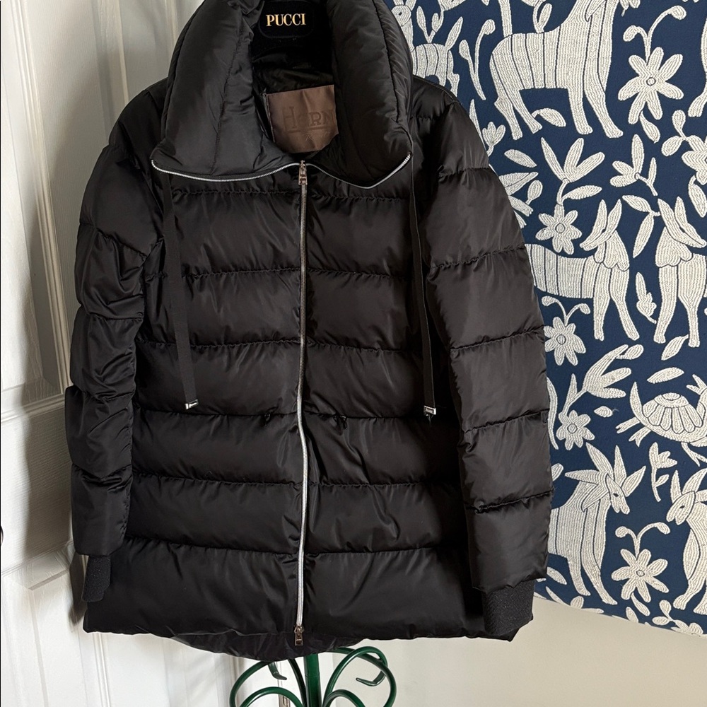 Herno Black Puffer Jacket - Picture 6 of 16